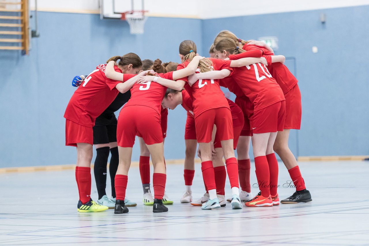 Bild 374 - C-Juniorinnen Loewinnen Cup